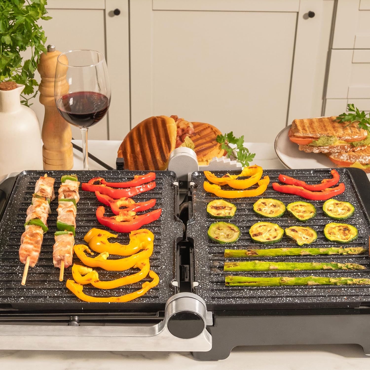 Cecotec - Rock'nGrill Blaze - 29x23cm - 2400W, ouverture 180°, RockStone