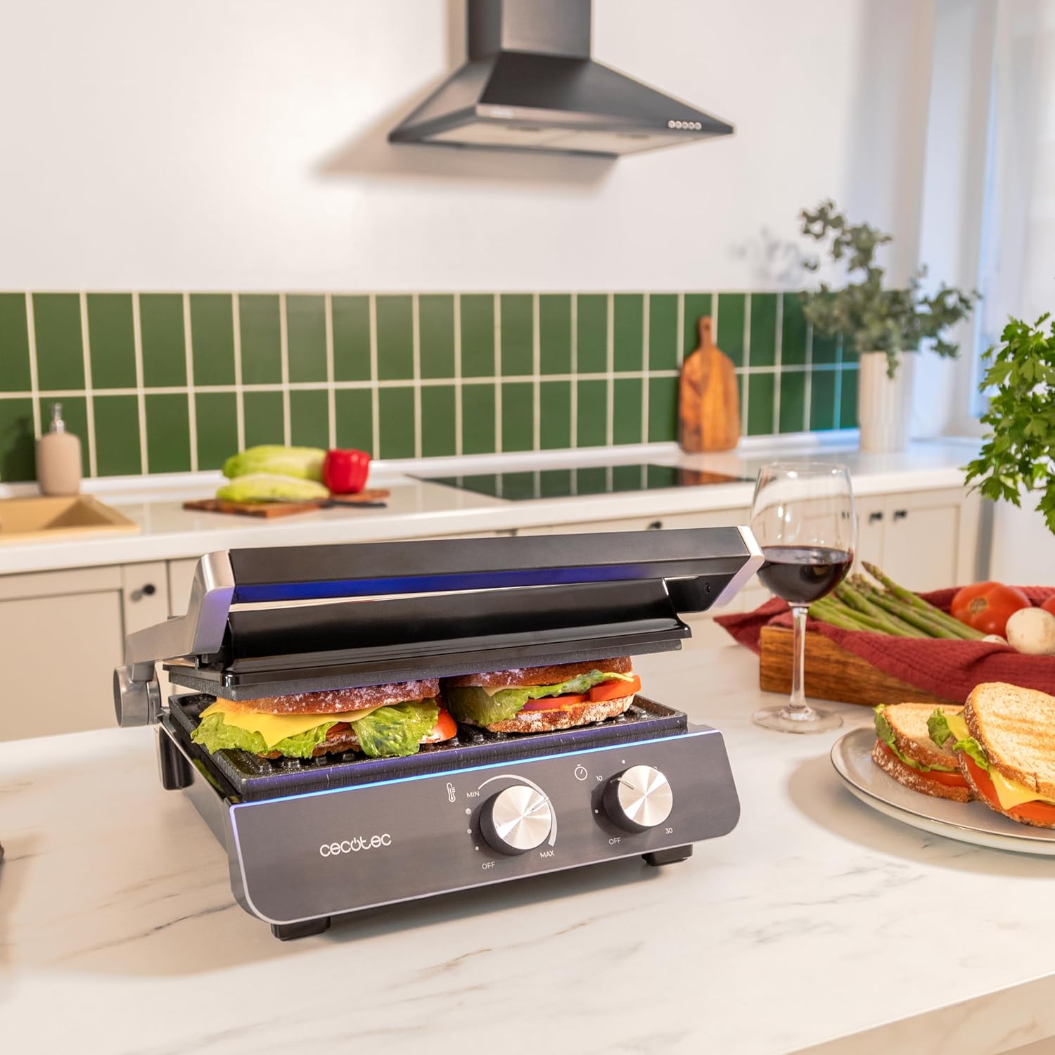 Cecotec - Rock'nGrill Blaze Neon - 29x23 cm - 2200W, plaques amovibles, ouverture 180°