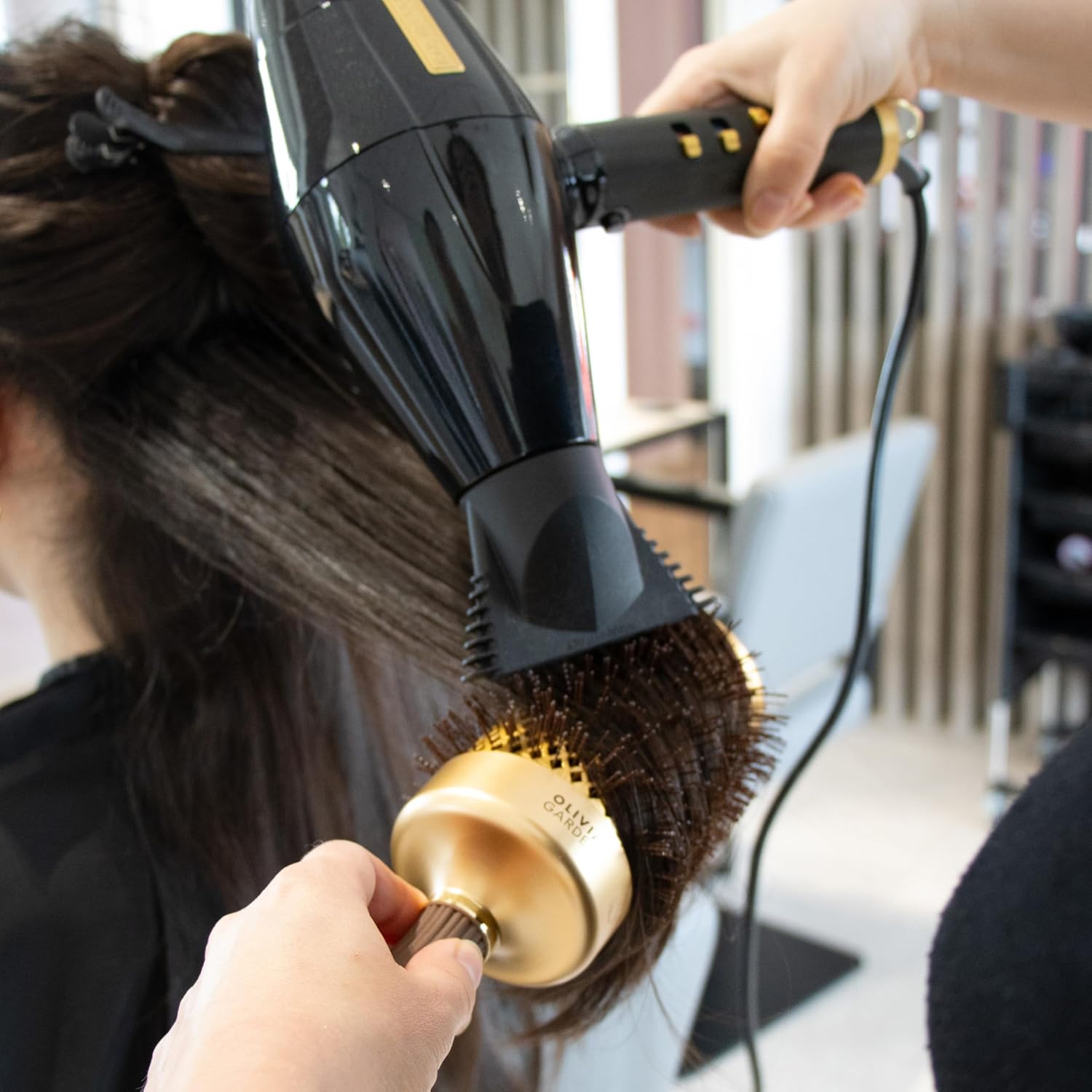 Olivia Garden - Expert Blowout Shine - brosse ronde céramique  - antistatique, effet brillant sans frisottis