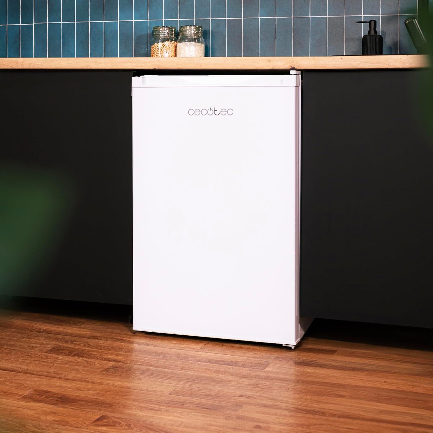 Cecotec - Bolero CoolMarket TT - 114L, compact, E, LED, porte réversible - TT114L