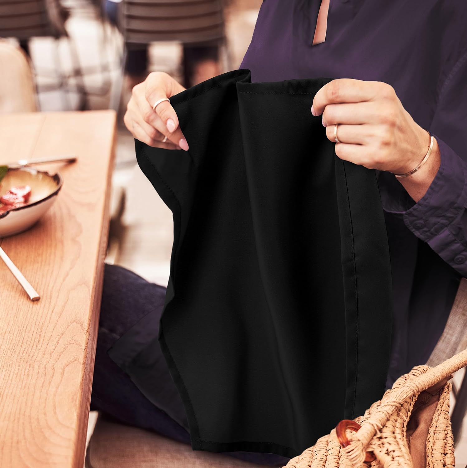 KICHLY - serviettes en tissu, lot de 24, 43x43 cm, polyester noir, réutilisables, douces