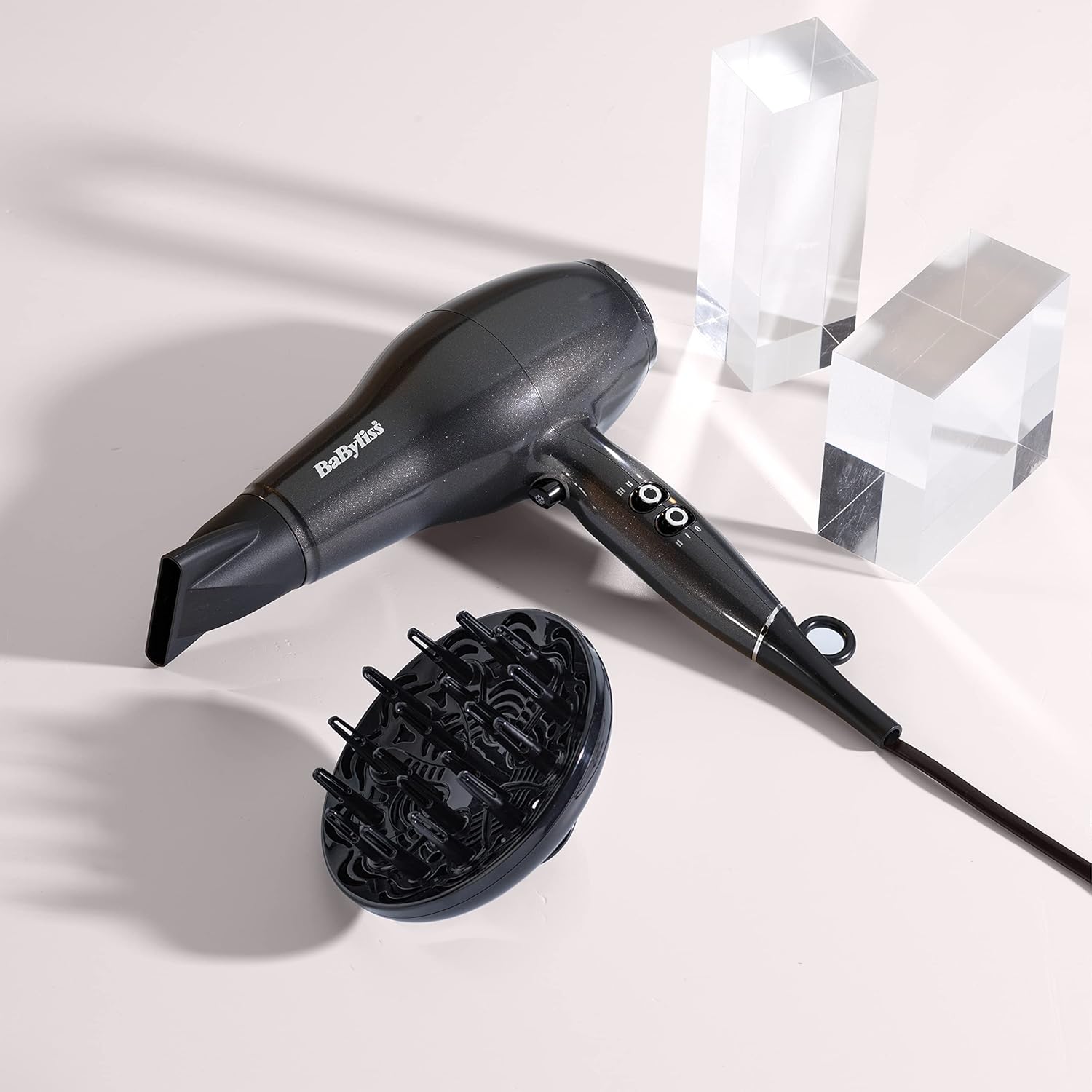 Babyliss - Sèche-cheveux professionnel - AC, 2300W, Platinium Diamond - 1 unité